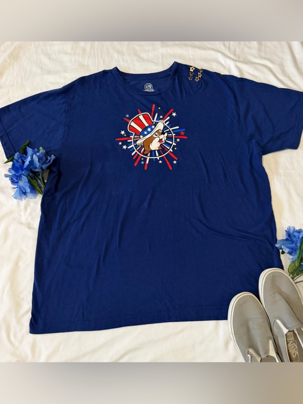 Buc-ee’s Women’s Plus Size Red, White, and Blue Tee